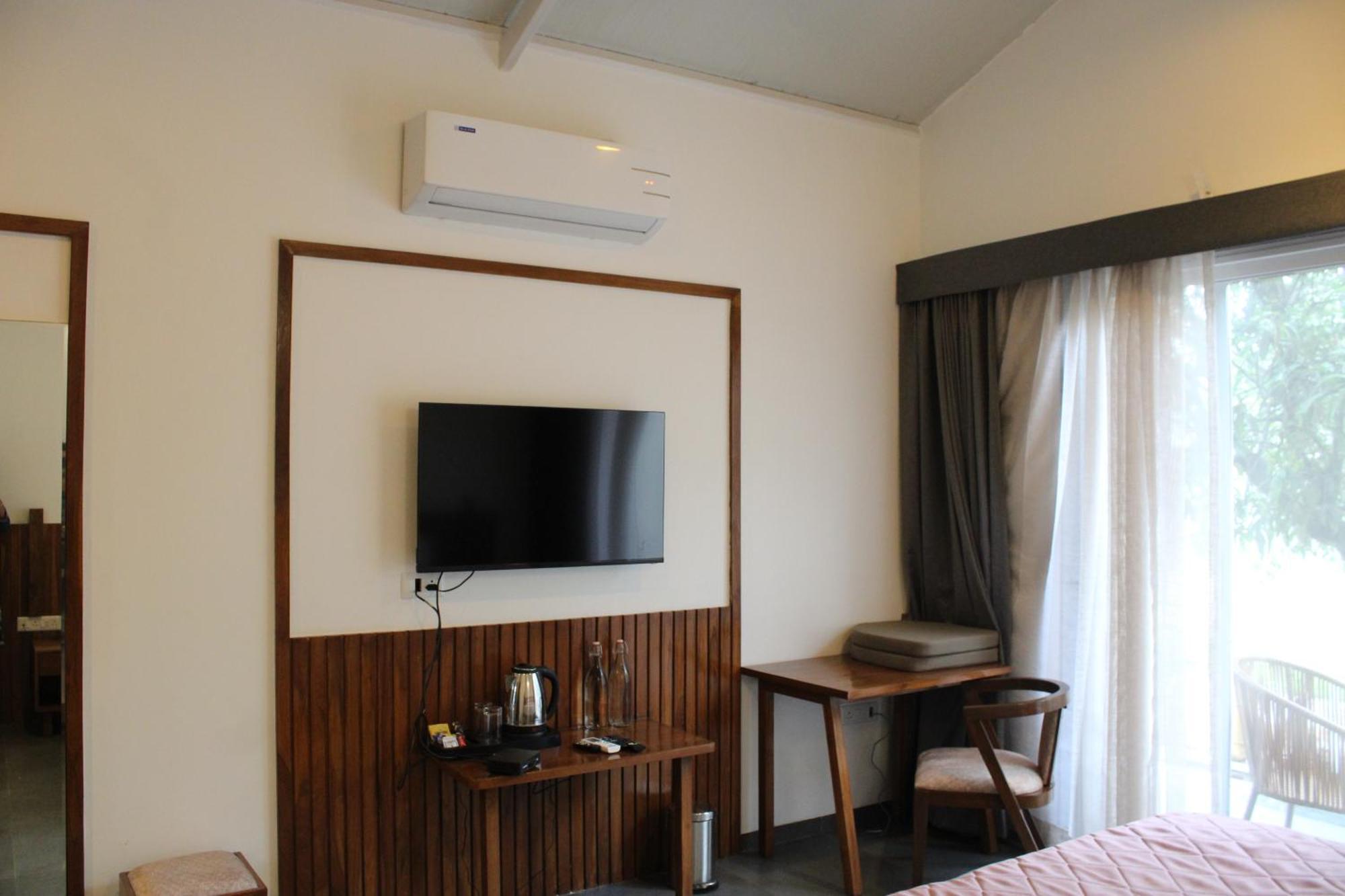 Mango Leaf Lake Resort Malkhed Exterior foto